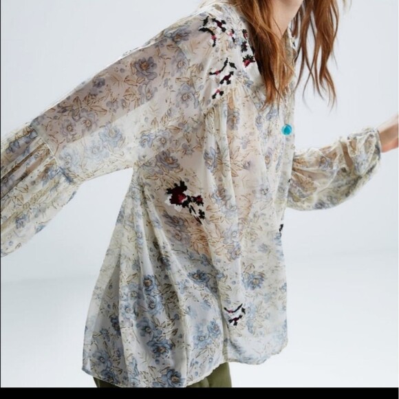 Zara Basic Cream Sheer Floral Blouse - Picture 3 of 7